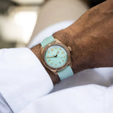 Orologio ORIS Divers Sixty-Five Cotton Candy quadrante azzurro cinturino in tessuto verde 01 733 7771 3157-07 3 19 03BRS dettaglio