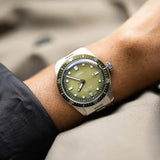 Orologio ORIS Divers Sixty-Five Date quadrante verde bracciale in acciaio 01 733 7707 4057-07 8 20 18 dettaglio 2