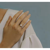 Comete Contrarié Ring with Pearl ANP 380