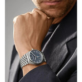 Frederique Constant Highlife Moonphase Date Manufacture indossato al polso con bracciale acciaio 5 maglie quadrante blu FC-716BL3NH6