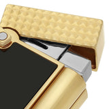 St Dupont Collana Laccato dettaglio lavorazione guilloché dorata, lacca nera e meccanismo accendino cromato K27077CH