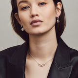 Collana Ti Sento in argento rodiato con pendente a due maglie ovali con zirconi 3966ZI Indossato