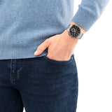 CITIZEN Orologio al Quarzo Radiocontrollato Uomo Cassa Rotonda Quadrante Nero Cinturino in Super Titanio AT8218-81E Indossato