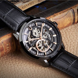BULOVA Orologio Meccanico da Uomo Cassa in Acciaio Nero Quadrante Nero Cinturino in Pelle Nero 98A283 Ambientato2