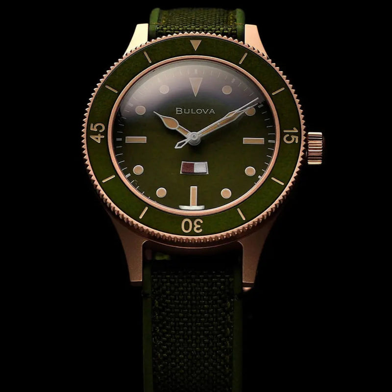 Orologio Bulova Mil Ships 98A324 ambientato
