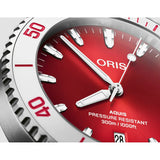 Orologio ORIS Aquis Date Taste of Summer quadrante rosso bracciale in acciaio 01 733 7787 4138-07 8 22 04PEB dettaglio