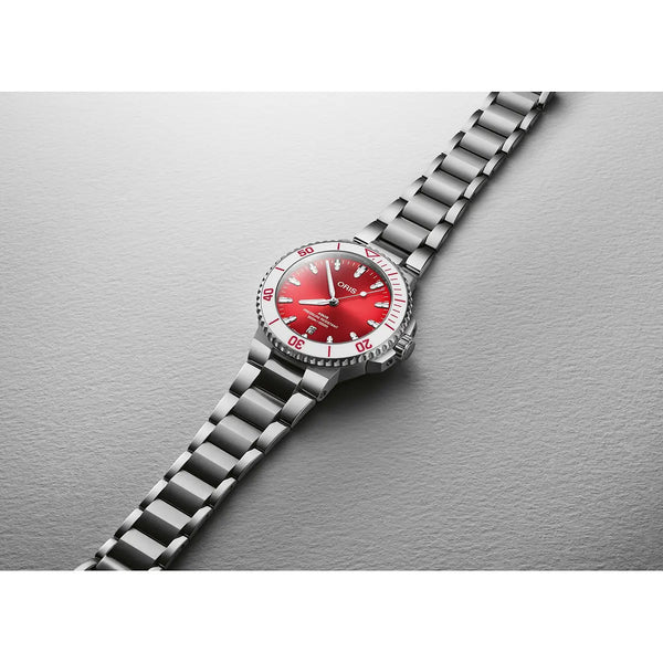 Orologio ORIS Aquis Date Taste of Summer quadrante rosso bracciale in acciaio 01 733 7787 4138-07 8 22 04PEB