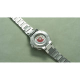 Orologio ORIS Aquis Date Taste of Summer quadrante verde bracciale in acciaio 01 733 7787 4137-07 8 22 04PEB dettaglio 4
