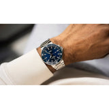 Orologio ORIS Aquis Date quadrante blu bracciale in acciaio 01 733 7789 4135-07 8 23 04PEB dettaglio