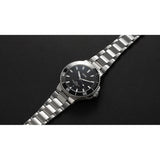 Orologio ORIS Aquis Date quadrante nero bracciale in acciaio 01 733 7789 4154-07 8 23 04PEB dettaglio