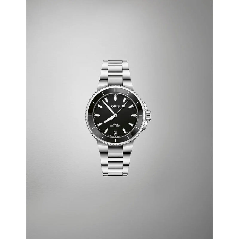 Orologio ORIS Aquis Date quadrante nero bracciale in acciaio 01 733 7792 4154-07 8 19 05P dettaglio 3