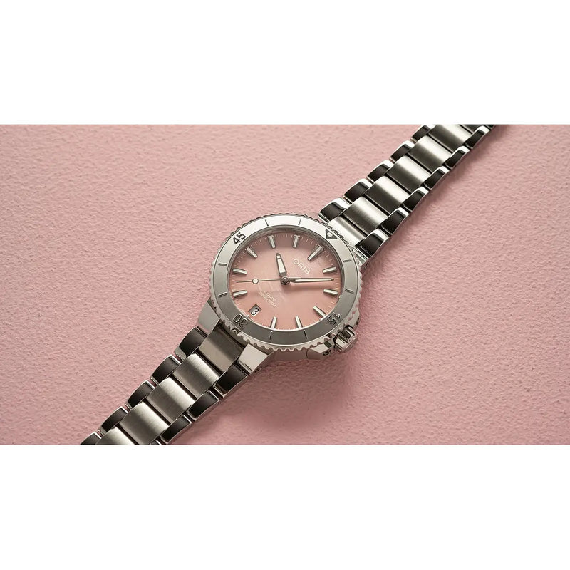 Orologio ORIS Aquis Date quadrante rosa bracciale in acciaio 01 733 7770 4158-07 8 18 05P dettaglio 3