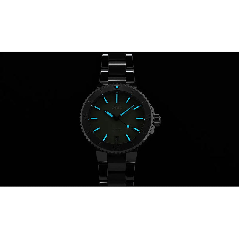 Orologio ORIS Aquis Date quadrante verde bracciale in acciaio 01 733 7770 4157-07 8 18 05P dettaglio 3