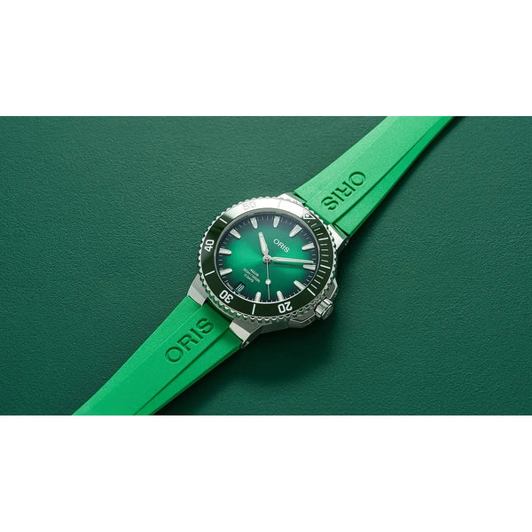Orologio ORIS Aquis Date quadrante verde cinturino in gomma verde 01 400 7790 4157-07 4 23 47EB dettaglio 3
