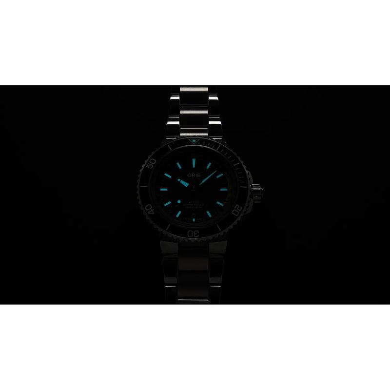 Orologio ORIS Aquis Depth Gauge quadrante nero bracciale in acciaio 01 733 7755 4154-Set MB dettaglio 3