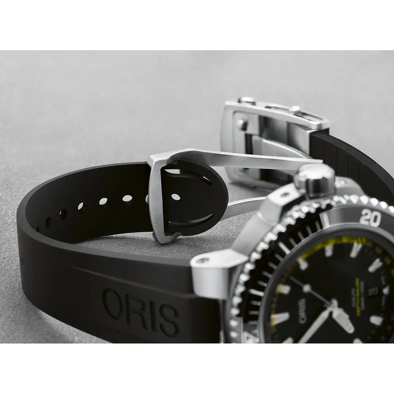 Orologio ORIS Aquis Depth Gauge quadrante nero cinturino in gomma nero 01 733 7755 4154-Set RS dettaglio