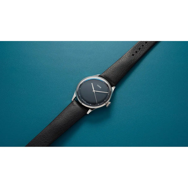 Orologio ORIS Artelier S quadrante nero cinturino in pelle nero 01 733 7762 4054-07 5 20 69FC dettaglio