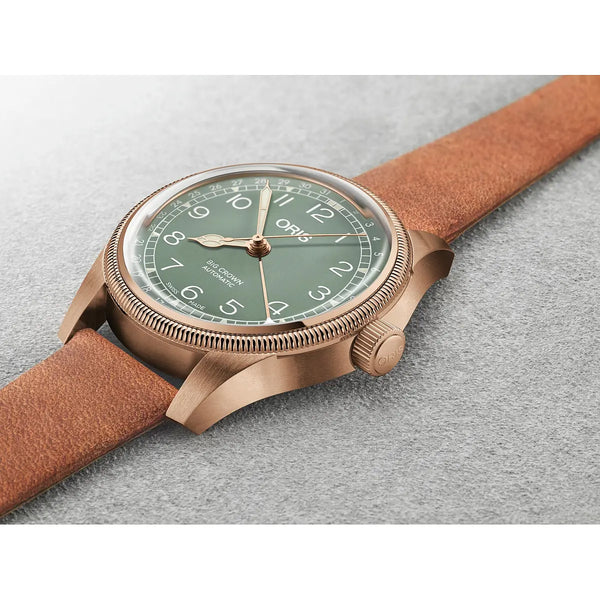 Orologio ORIS Big Crown Pointer Date quadrante verde cinturino in pelle marrone 01 754 7749 3167-07 5 17 66BR dettaglio