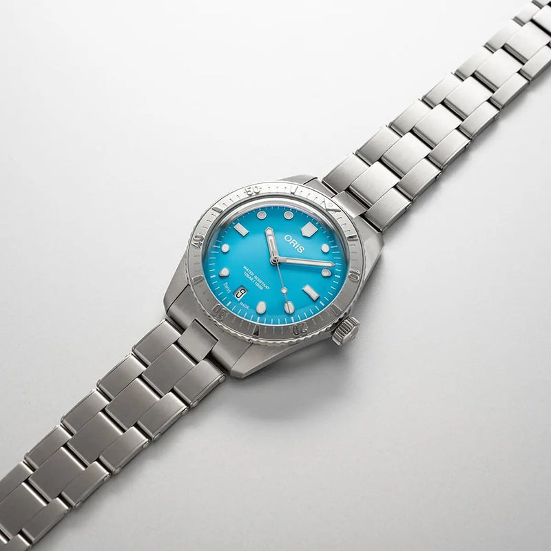Orologio ORIS Divers Sixty-Five Cotton Candy quadrante azzurro bracciale in acciaio 01 733 7771 4055-07 8 19 18 dettaglio 3