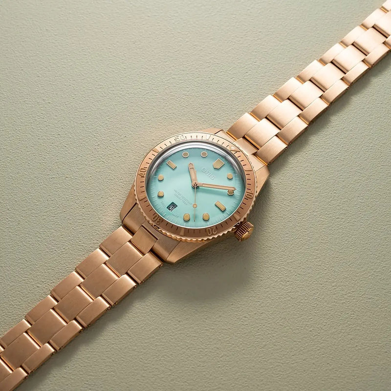Orologio ORIS Divers Sixty-Five Cotton Candy quadrante azzurro bracciale in bronzomarrone 01 733 7771 3157-07 8 19 15 dettaglio 3