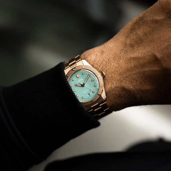Orologio ORIS Divers Sixty-Five Cotton Candy quadrante azzurro bracciale in bronzomarrone 01 733 7771 3157-07 8 19 15