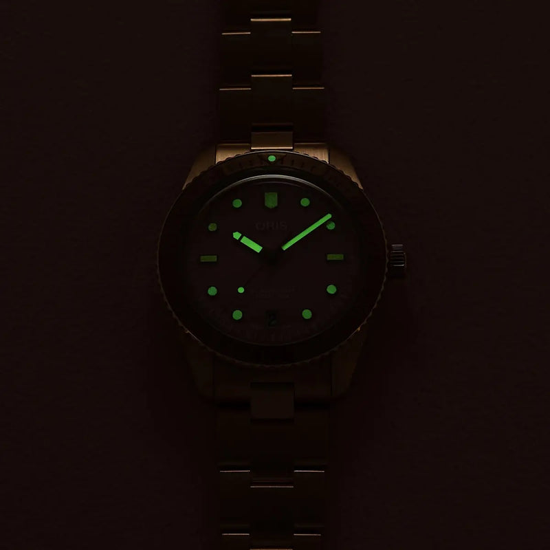 Orologio ORIS Divers Sixty-Five Cotton Candy quadrante rosa bracciale in bronzomarrone 01 733 7771 3158-07 8 19 15 dettaglio 3