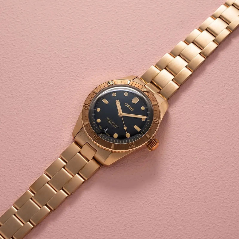 Orologio ORIS Divers Sixty-Five Date quadrante nero bracciale in bronzomarrone 01 733 7771 3154-07 8 19 15 dettaglio