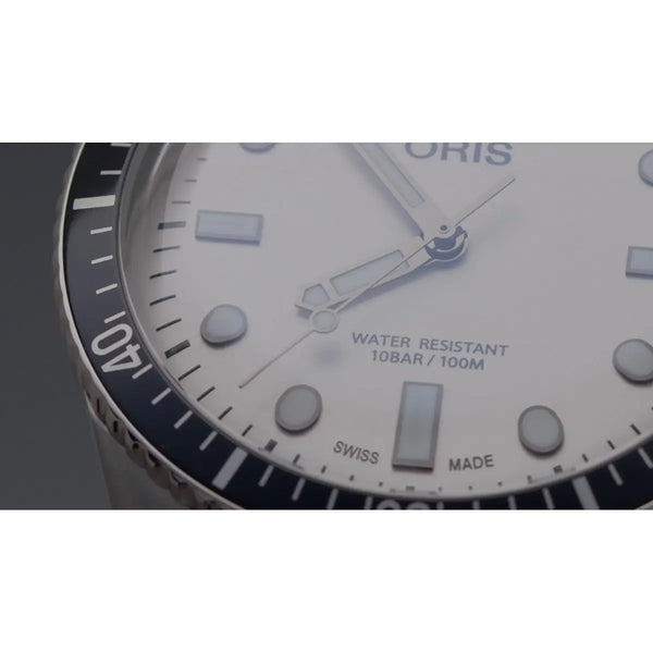 Orologio ORIS Divers Social Club Helsinki quadrante bianco cinturino in pelle nero 01 733 7707 4051 OSC-HEL-Set