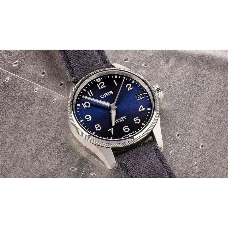 Orologio ORIS ProPilot Big Crown Big Date quadrante blu cinturino in tessuto blu 01 751 7761 4065-07 3 20 05LC dettaglio 3