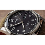 Orologio ORIS ProPilot Big Crown Big Day Date quadrante nero cinturino in tessuto verde 01 752 7760 4063-07 3 22 02LC dettaglio