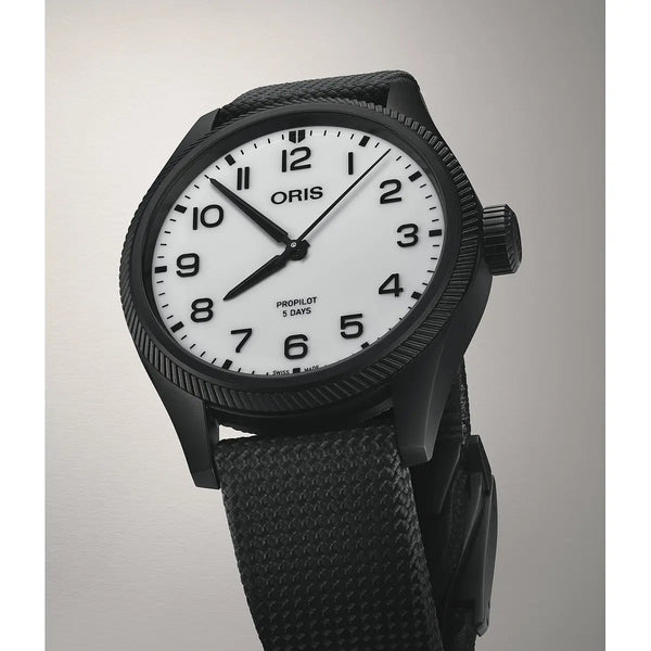 Orologio ORIS ProPilot Hölstein 2025 quadrante bianco cinturino in tessuto nero 01 400 7803 4781-Set