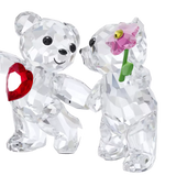Statuetta in cristallo SWAROVSKI con due orsetti uno con cuore rosso, l’altro con fiore rosa 5558892 Variante4