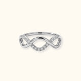 Alfyo Anello Infinity in Oro Bianco e Diamanti lato