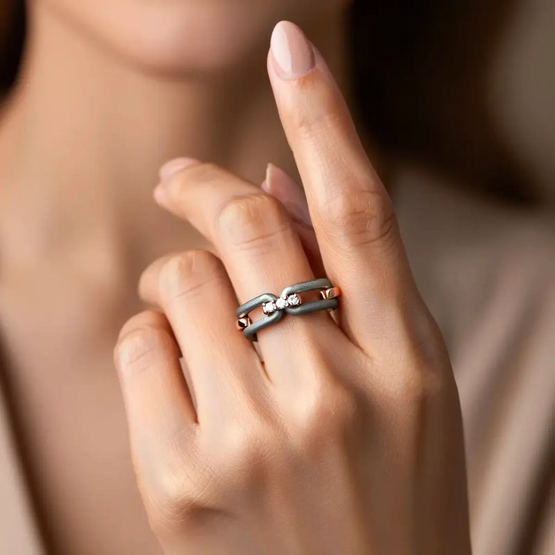 Alfyo Anello Link in Oro Rosa Titanio e Diamanti