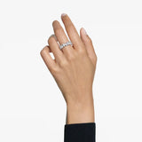 Anello Swarovski Matrix Vittore Pear indossato