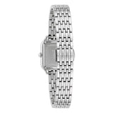 Bulova Sutton 96R256 vista posteriore fondello in acciaio con incisione Sapphire e bracciale a maglie lucide