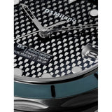 D1 Milano Automatico Dual Navy macro quadrante texture geometrica blu con lancette squelette e datario a ore 3 ATBJ21