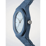 D1 Milano Polycarbon After Dark vista laterale dettaglio corona ottagonale e cassa in policarbonato blu PCBJ51