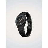 D1 Milano Polycarbon Dark Pulse vista tre quarti orologio nero con bracciale integrato e chiusura deployante NCBJ07