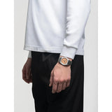 D1 Milano Ultra Thin Neutral Heritage orologio indossato al polso quadrante rosa bracciale acciaio UHBJ10