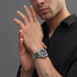 Maurice Lacroix Aikon Quartz Chronograph AI1118-SS002-330-1 indossato