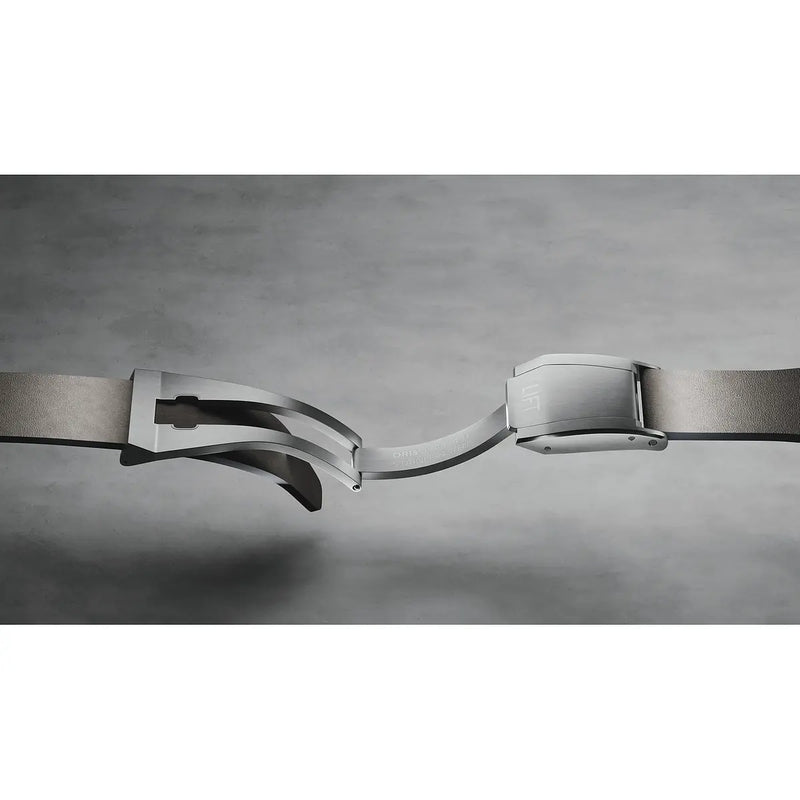 Orologio Oris Propilot Date Grigio Cinturino Pelle Grigio Chiusura Deployante Aperta