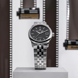 Orologio Maurice Lacroix 1975 Nero Automatic 36mm ambientato