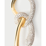 Pd Paola Orecchini Twist macro dettaglio nodo con pavé di zirconi cubici bianchi e oro 18k AR01-D32-U