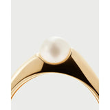 Pdpaola Anello La Perla Maris dettaglio ravvicinato perla e montatura in argento placcato oro 18kt AN01-F02-08