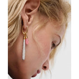 Ciondolo Pdpaola Drop Rhodochrosite e Argento placcato oro indossato come orecchino