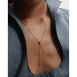 Pdpaola Collana Minerals Occhio di Tigre Stella indossata, catena dorata con pietra occhio di tigre e ciondolo a goccia CO01-C32-U