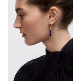 Pdpaola Orecchini Icons Sodalite Large Jupiter indossati, pendente sodalite blu su cerchio placcato oro 18kt PG01-336-U