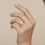 ALFYO MyO Anello Solitario Oro Bianco con Moissanite Taglio Smeraldo Con Contorno