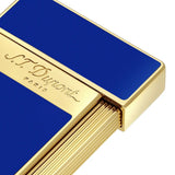 St Dupont Accendino Biggy 25005 dettaglio logo S.T. Dupont Paris inciso su fascia dorata e lacca blu neon 25005